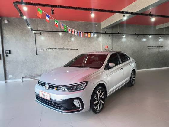 VOLKSWAGEN VIRTUS 1.0 200 TSI HIGHLINE AUTOMÁTICO